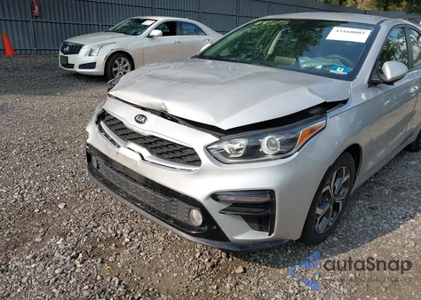 2020 Kia Forte Lxs z USA, uszkodzony, nr VIN 3KPF24AD0LE188821